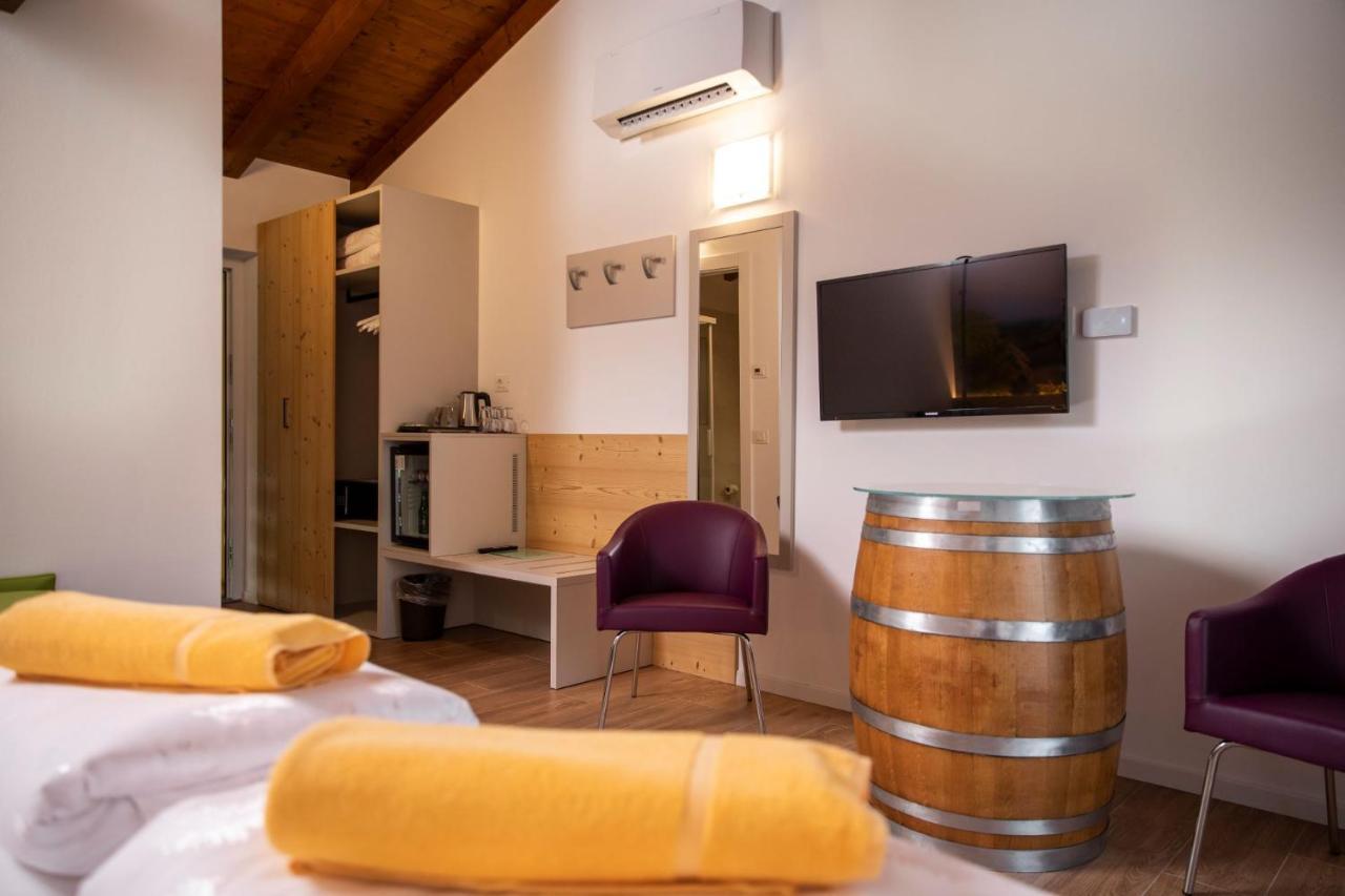Maso Agritur Santa Lucia Bed & Breakfast ดรอ ภายนอก รูปภาพ